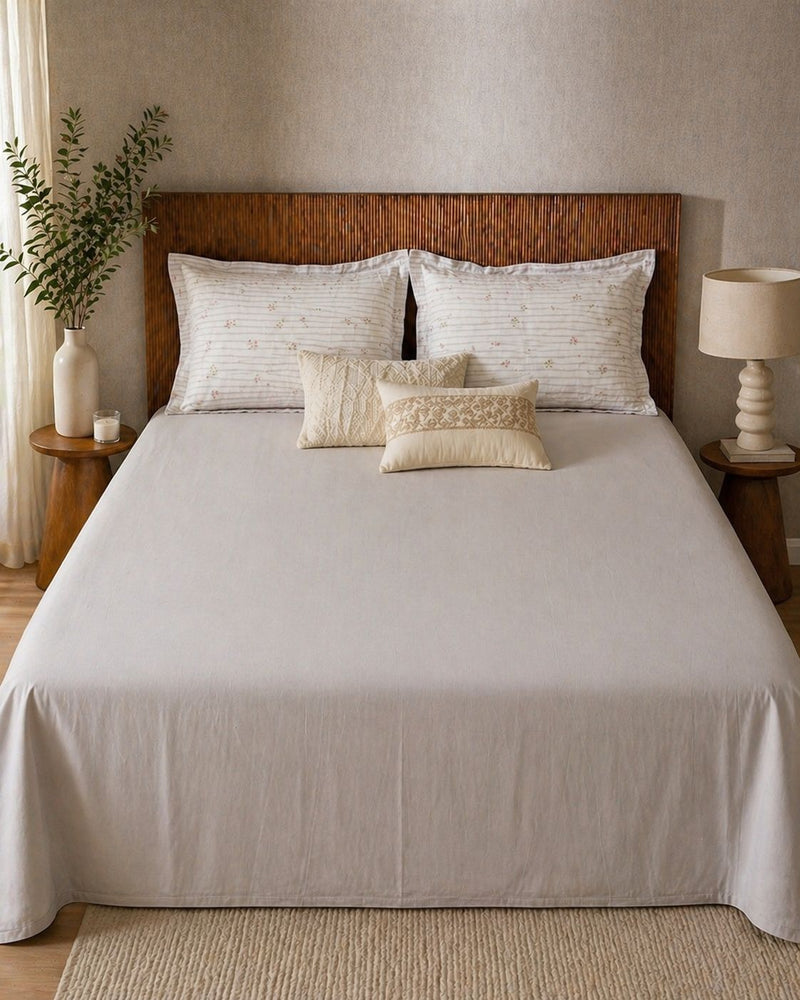 Pure Cotton Bedsheet – Soft Ivory (108 × 108 Inches, 300 TC)