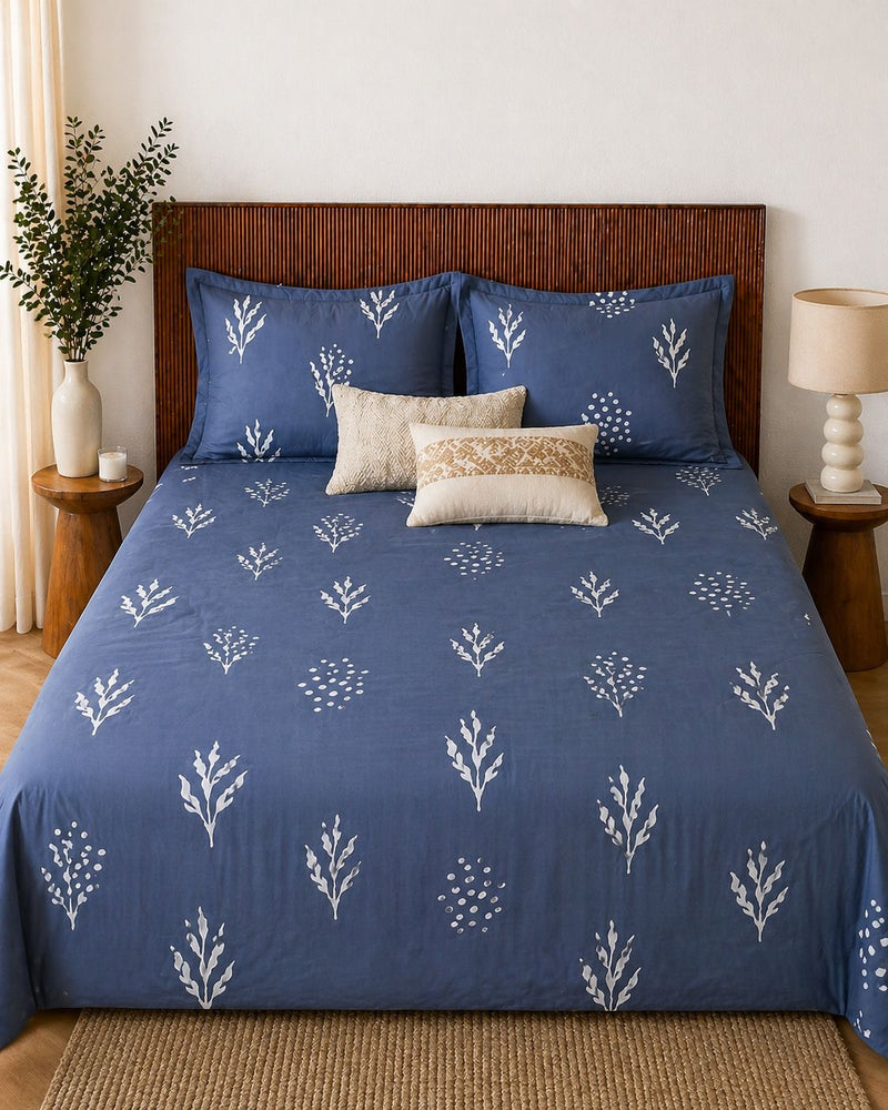 Printed Cotton Bedsheet – Indigo Blue Botanical Motif (King Size)