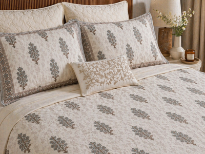 Premium Glace Cotton Bedsheet with Elegant Buta Motif (235 × 270 cm, 600 TC)